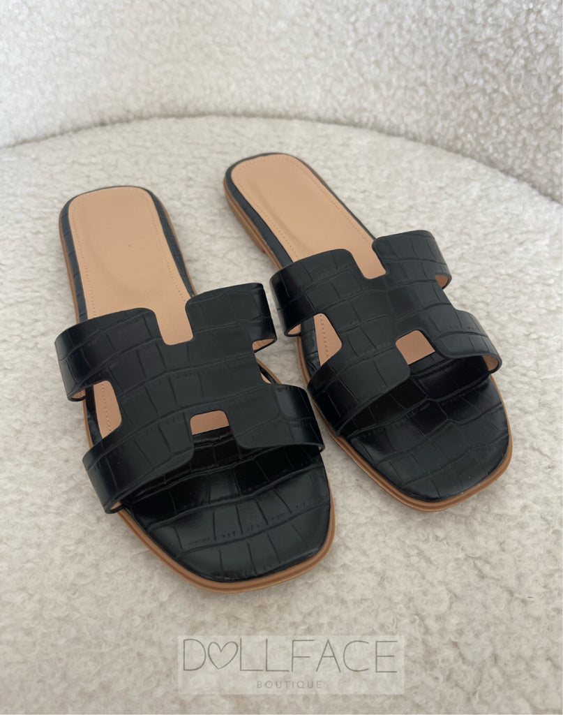 FREYA Black Croc Sandals