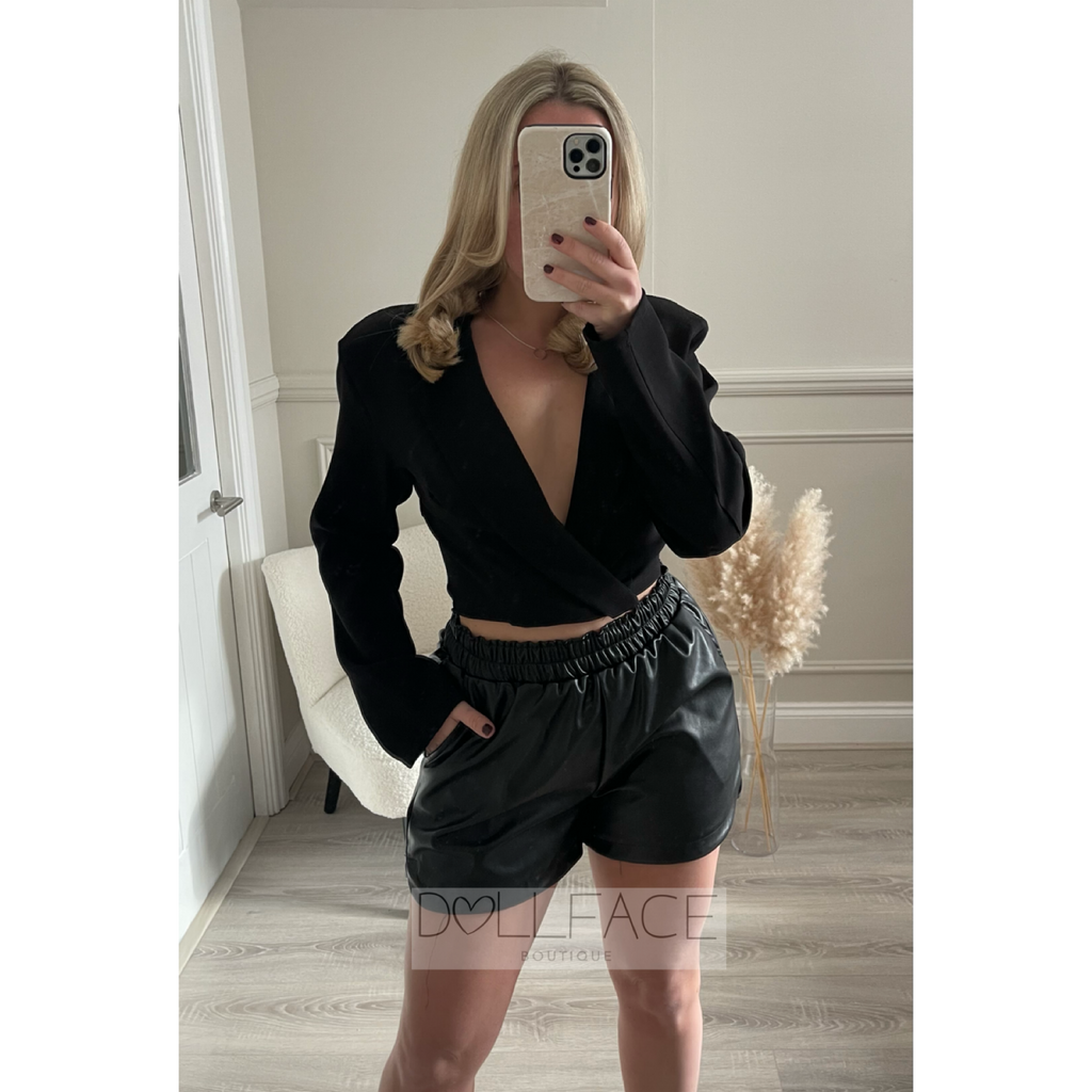 OPHELIA Cropped Black Blazer Top